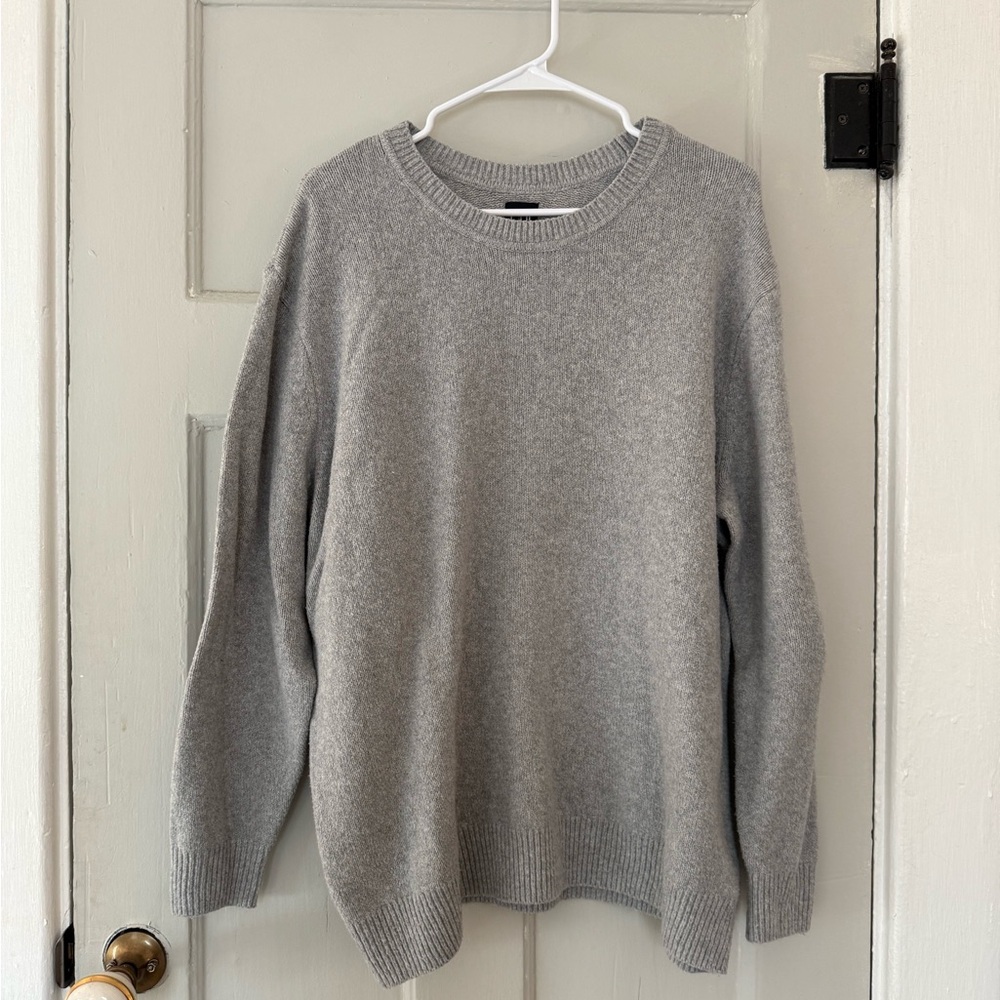 GAP Gray Knit Sweater